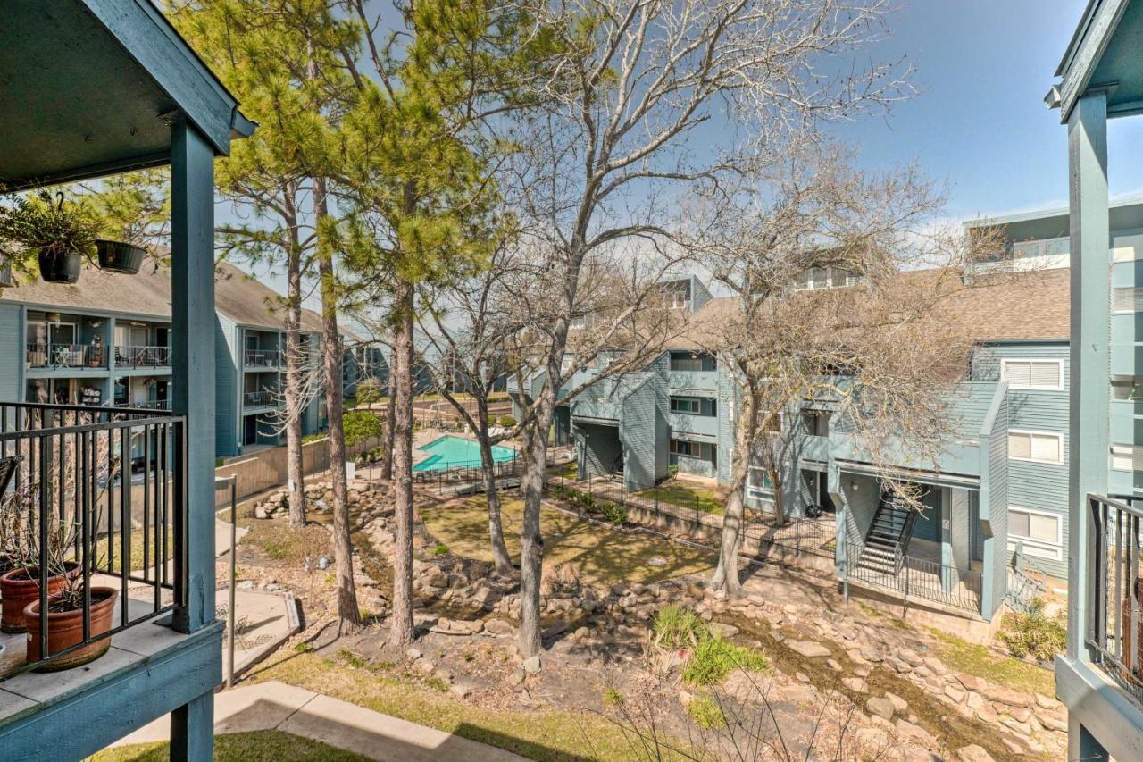 Idyllic Montgomery Condo With Pool And Lake View! Экстерьер фото