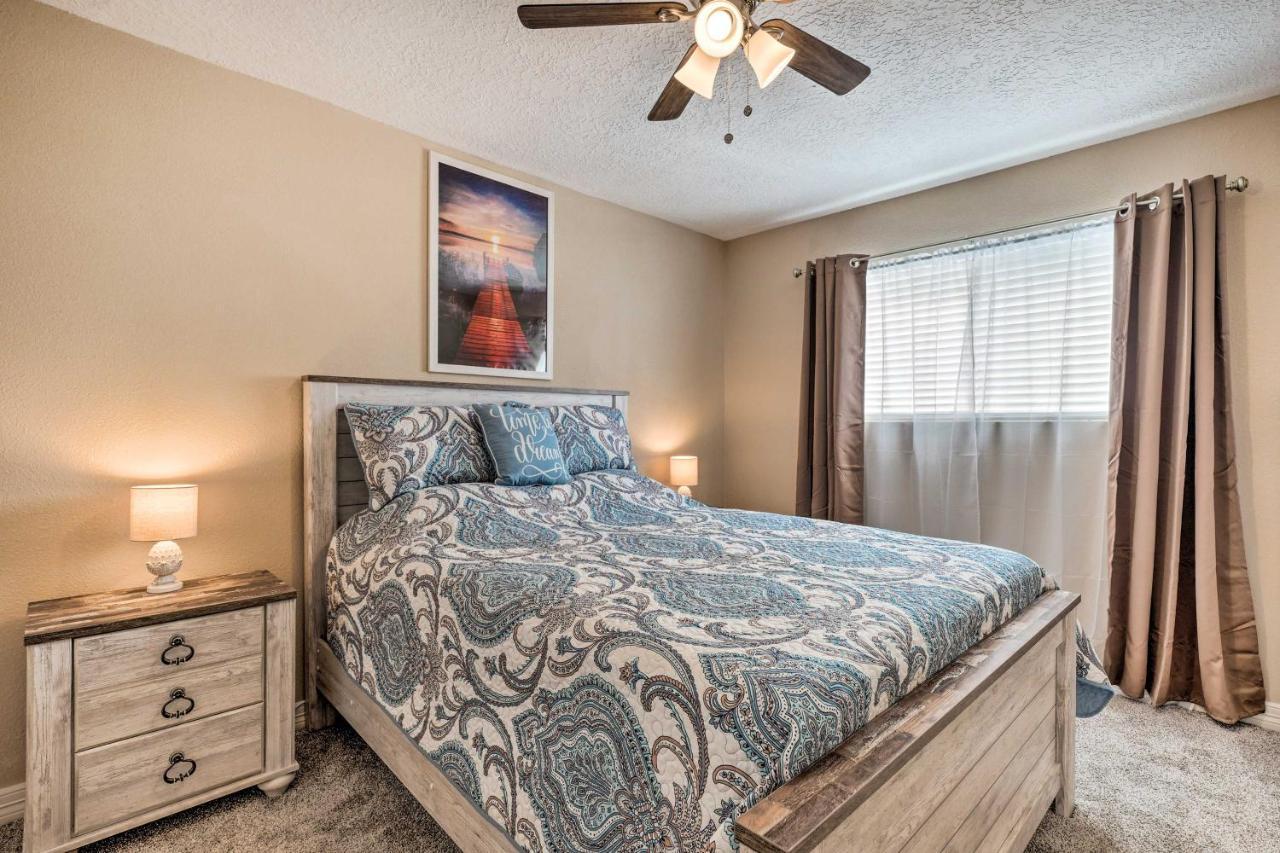 Idyllic Montgomery Condo With Pool And Lake View! Экстерьер фото