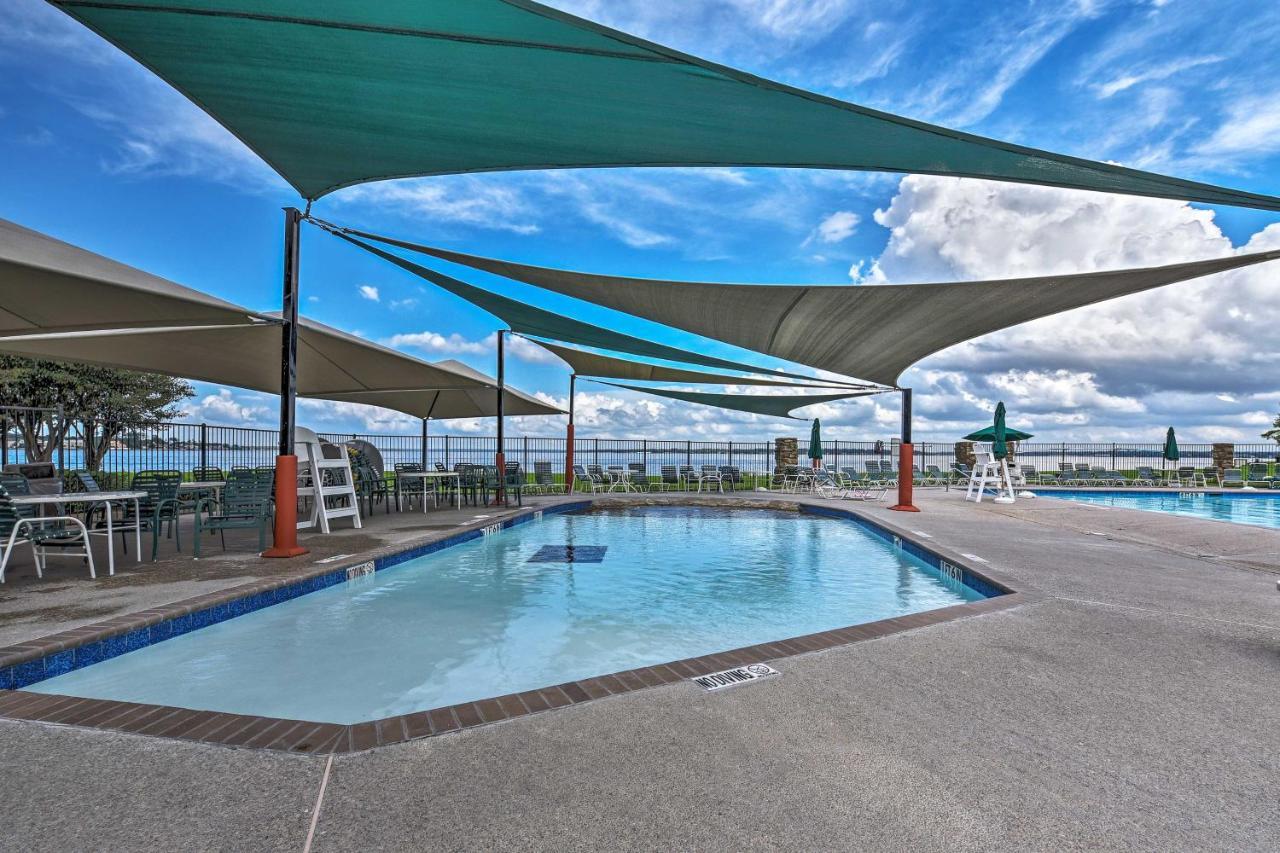 Idyllic Montgomery Condo With Pool And Lake View! Экстерьер фото