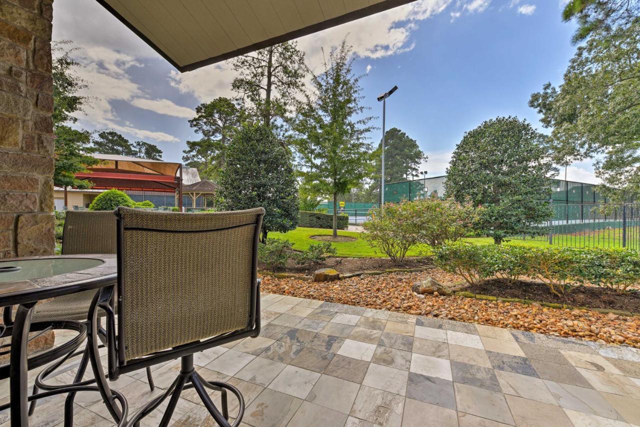 Idyllic Montgomery Condo With Pool And Lake View! Экстерьер фото