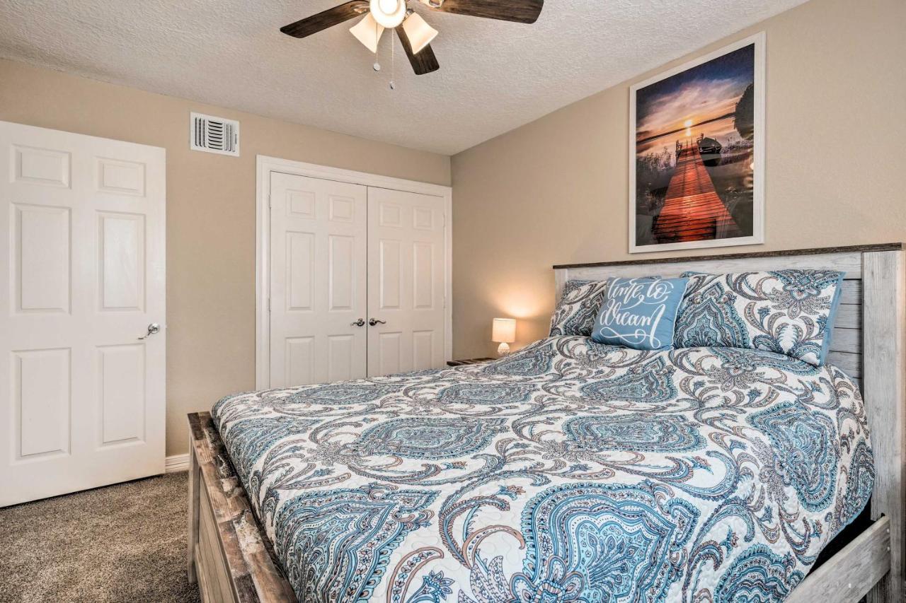 Idyllic Montgomery Condo With Pool And Lake View! Экстерьер фото